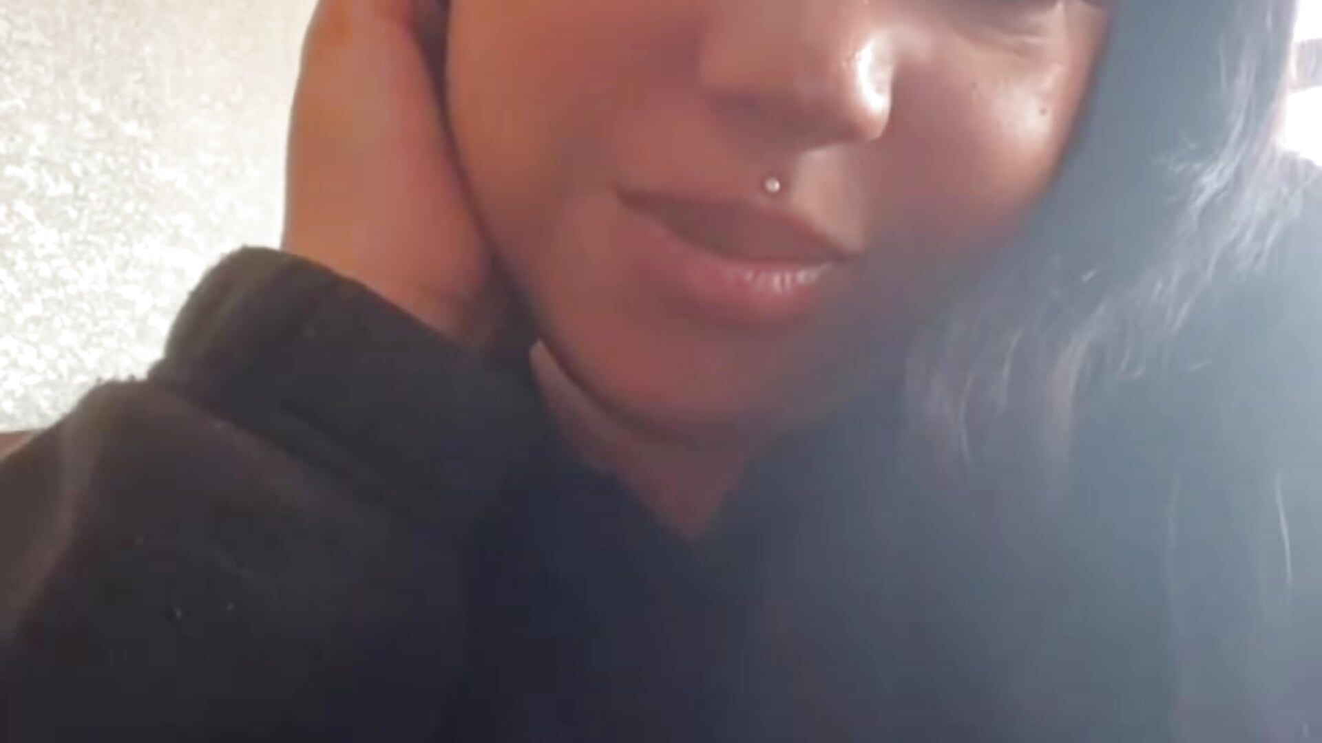 Pay a Goddesss - video by Yonniiii cam model