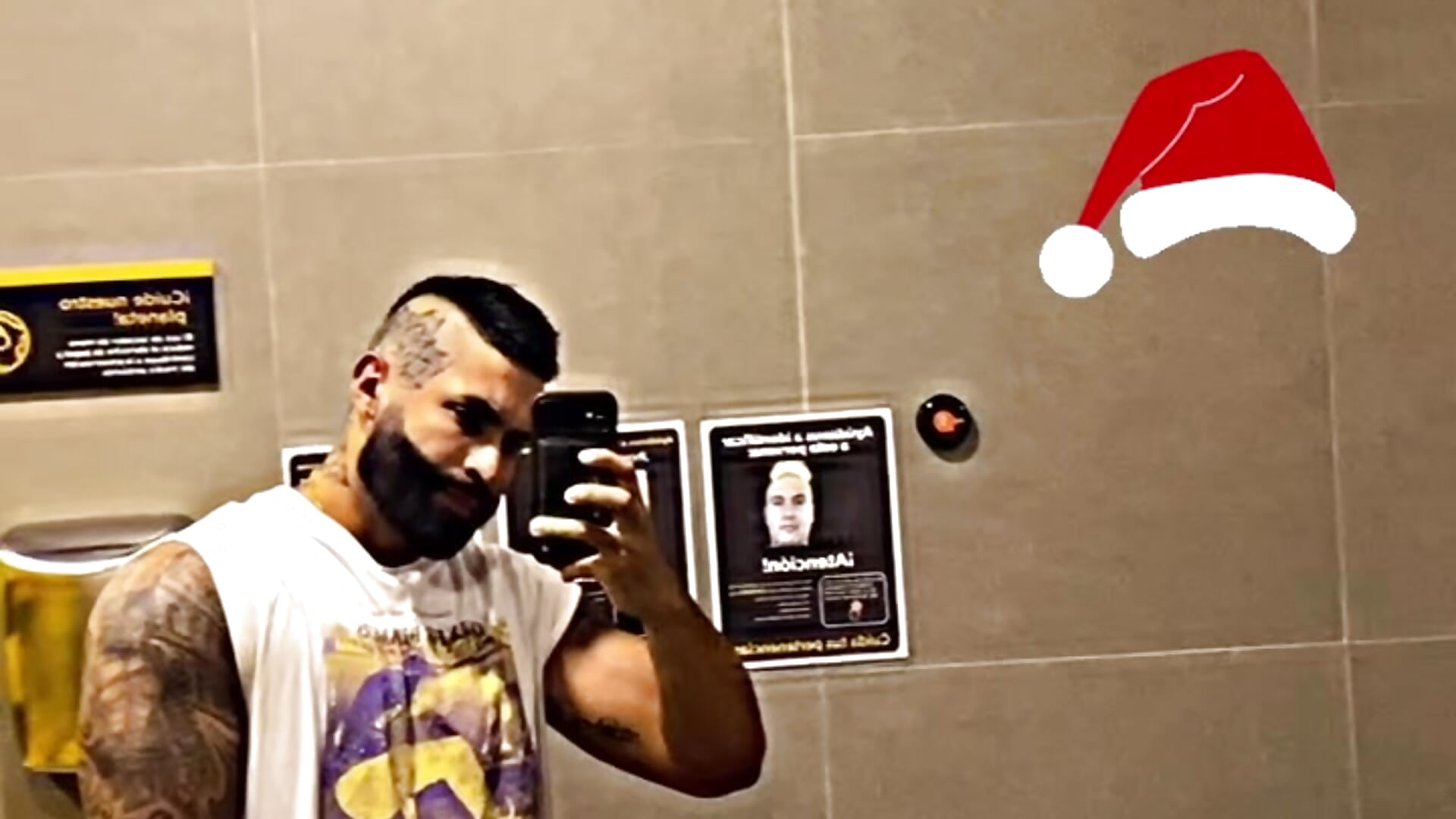 He he - video by Max-prada cam model