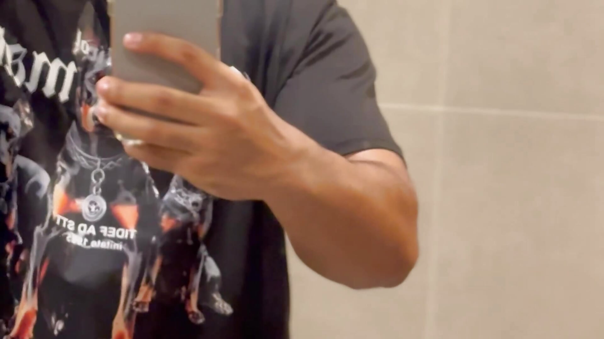 !! - video by Max-prada cam model