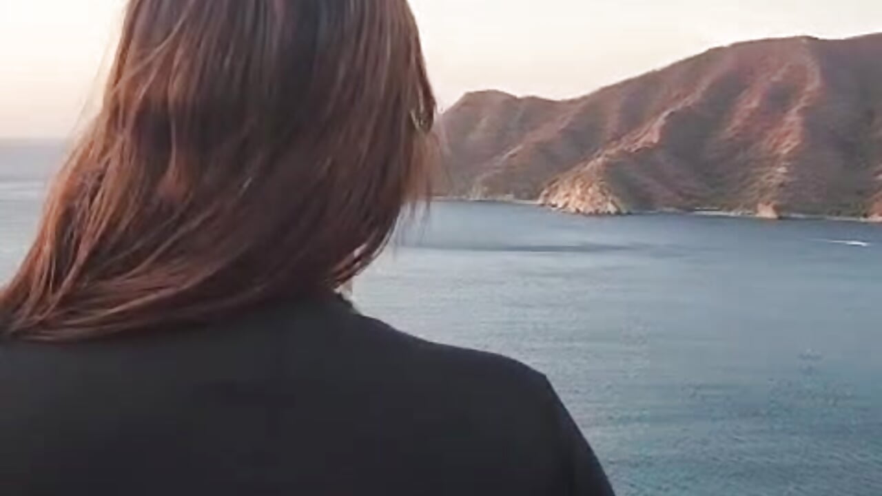 a nice view of the ocean - vídeo de la modelo de cam dayis_sweet