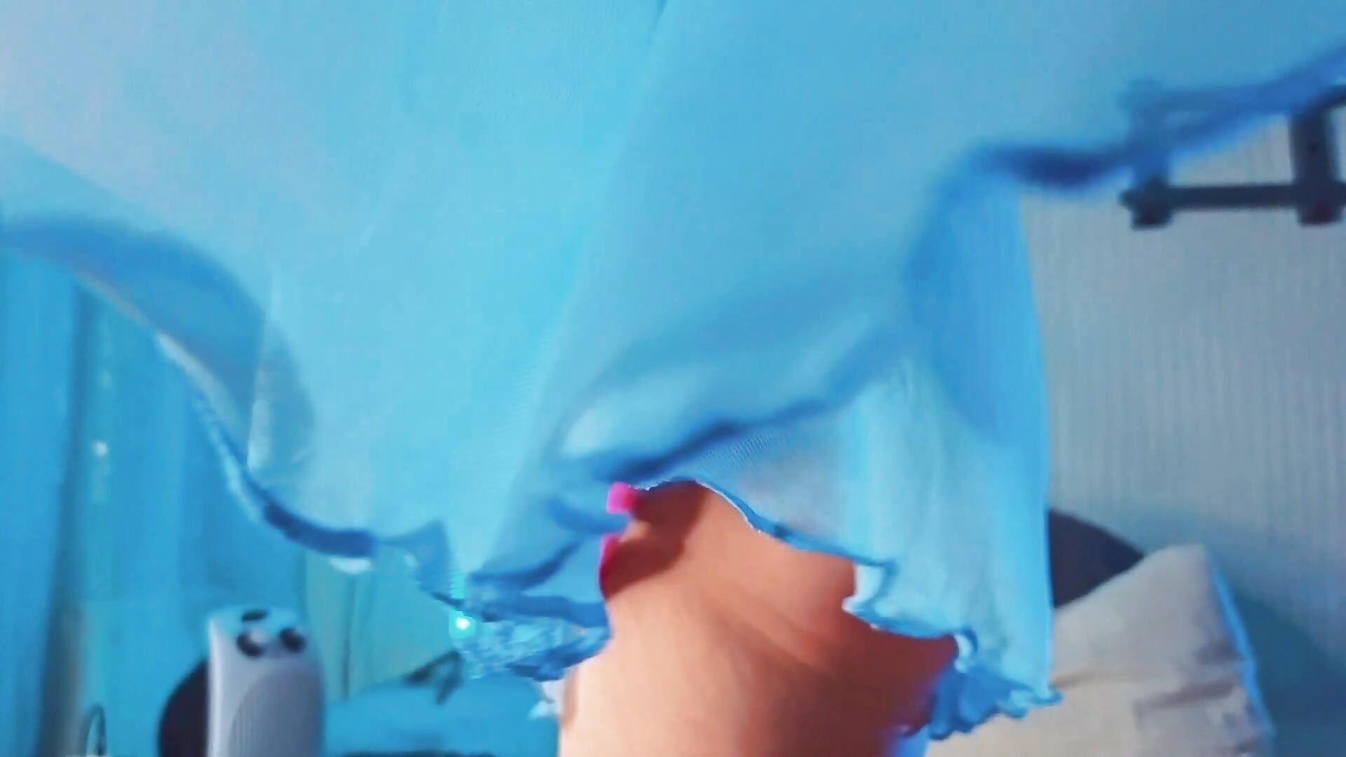 Pussy Fingering In Upskirt