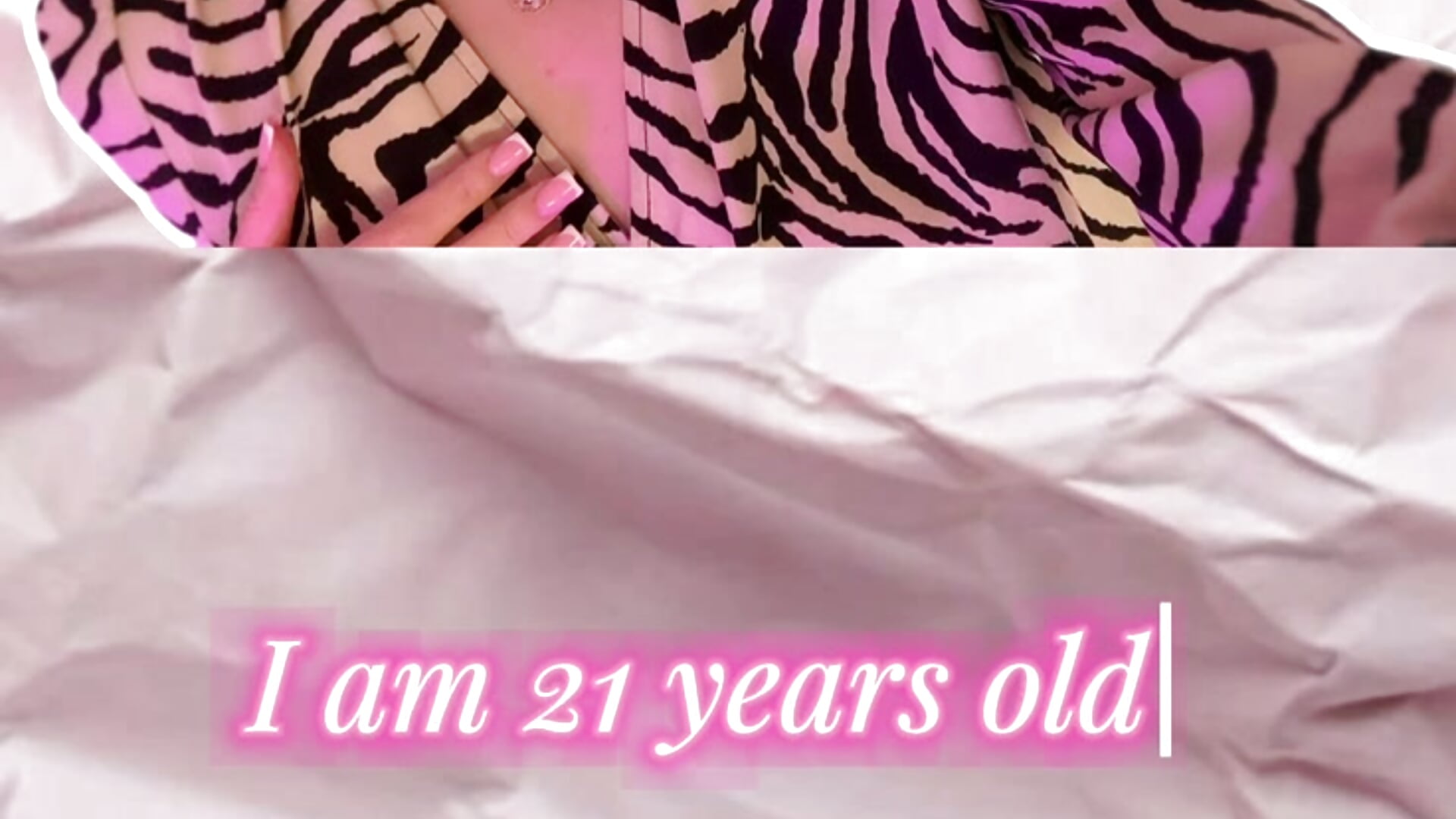 IMG_1547 - video by MollyKiss_ cam model