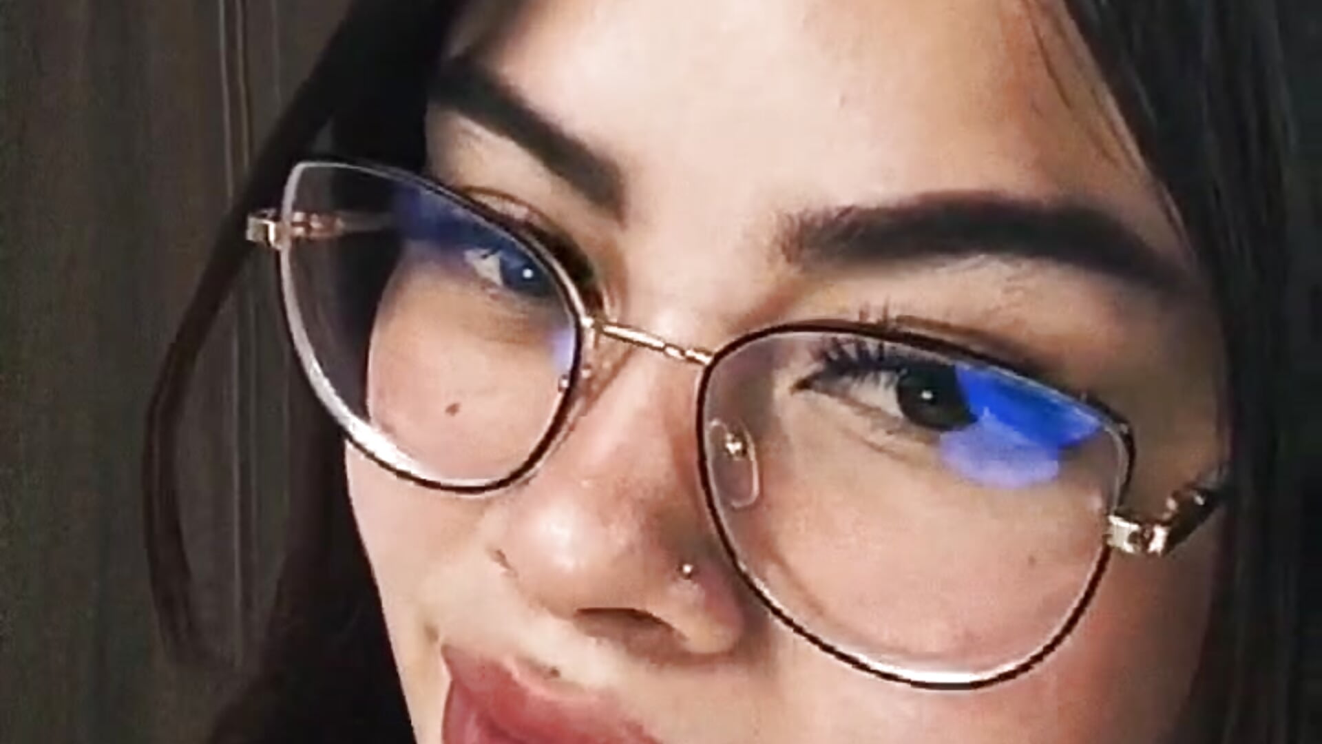 👓💋– Nicolle_Thier kameramodell videója