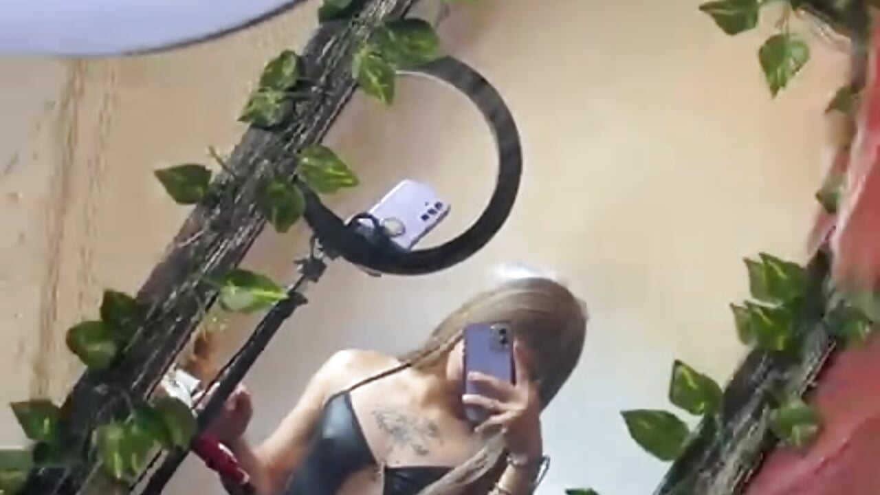 I love dresses 💗🙈 - video by Terra_moonlight cam model