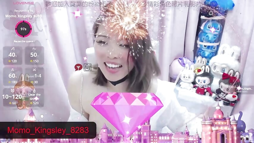 寶貝King送的第13次鑽石~~~~大家一起集氣！沒有卡也~~~~~~~ - momoLoveLuna主播的视频