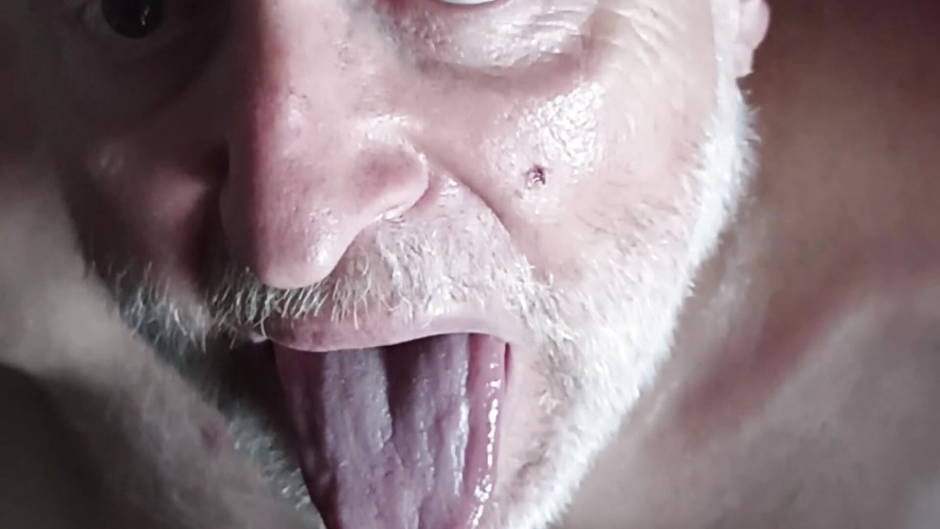 Beau-père Papa /Cum/drink/Avale - video van frenchblackc31 cam-model