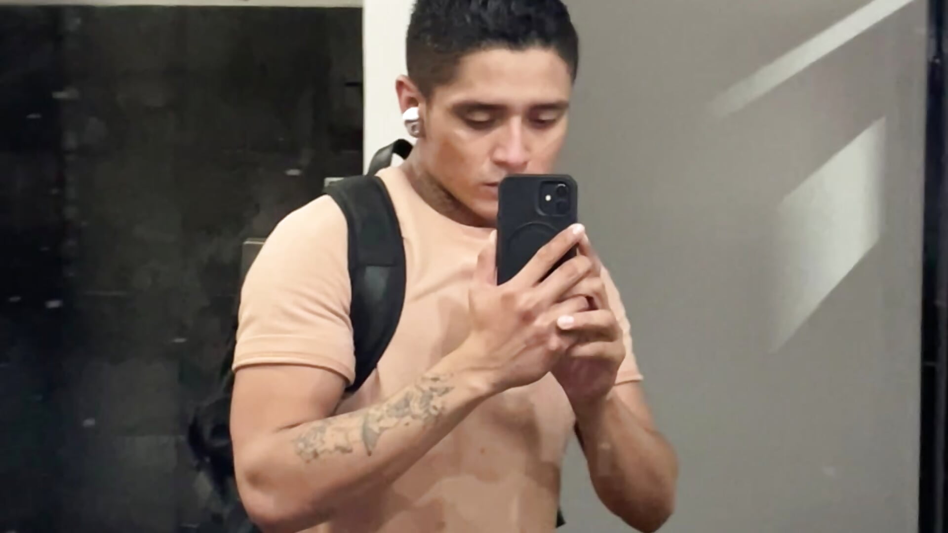 IMG_0052 - video by NakedMuse cam model