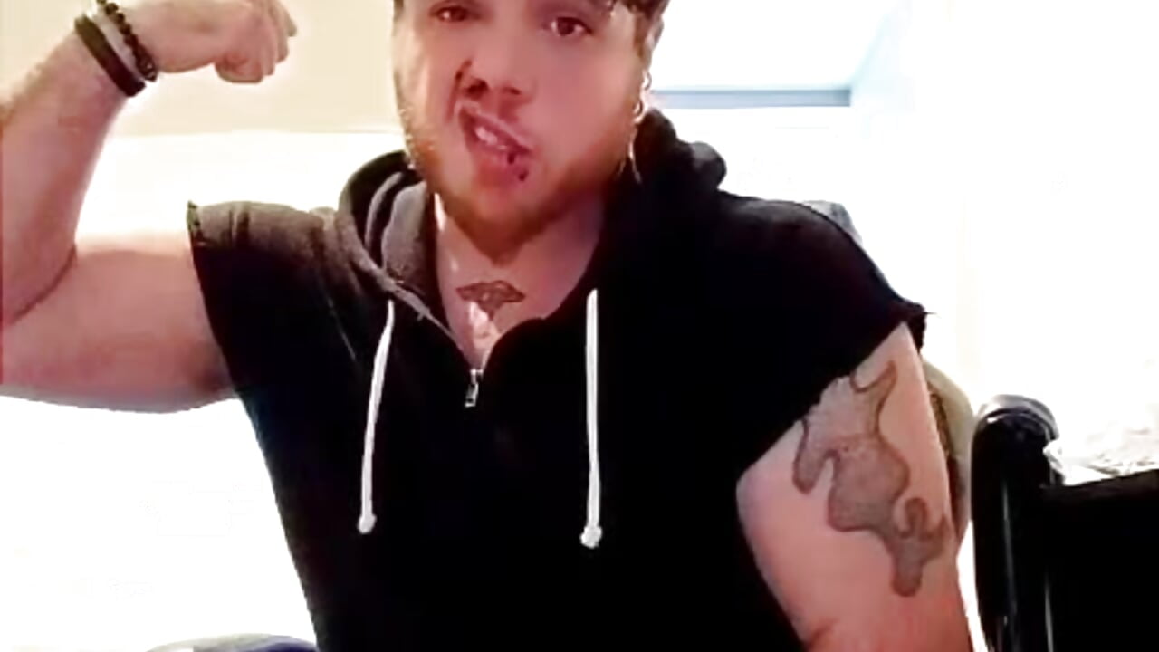 Let me ride you like this chair while jerk — filmik Zye_Vesper, modela(-lki) na kamerkach