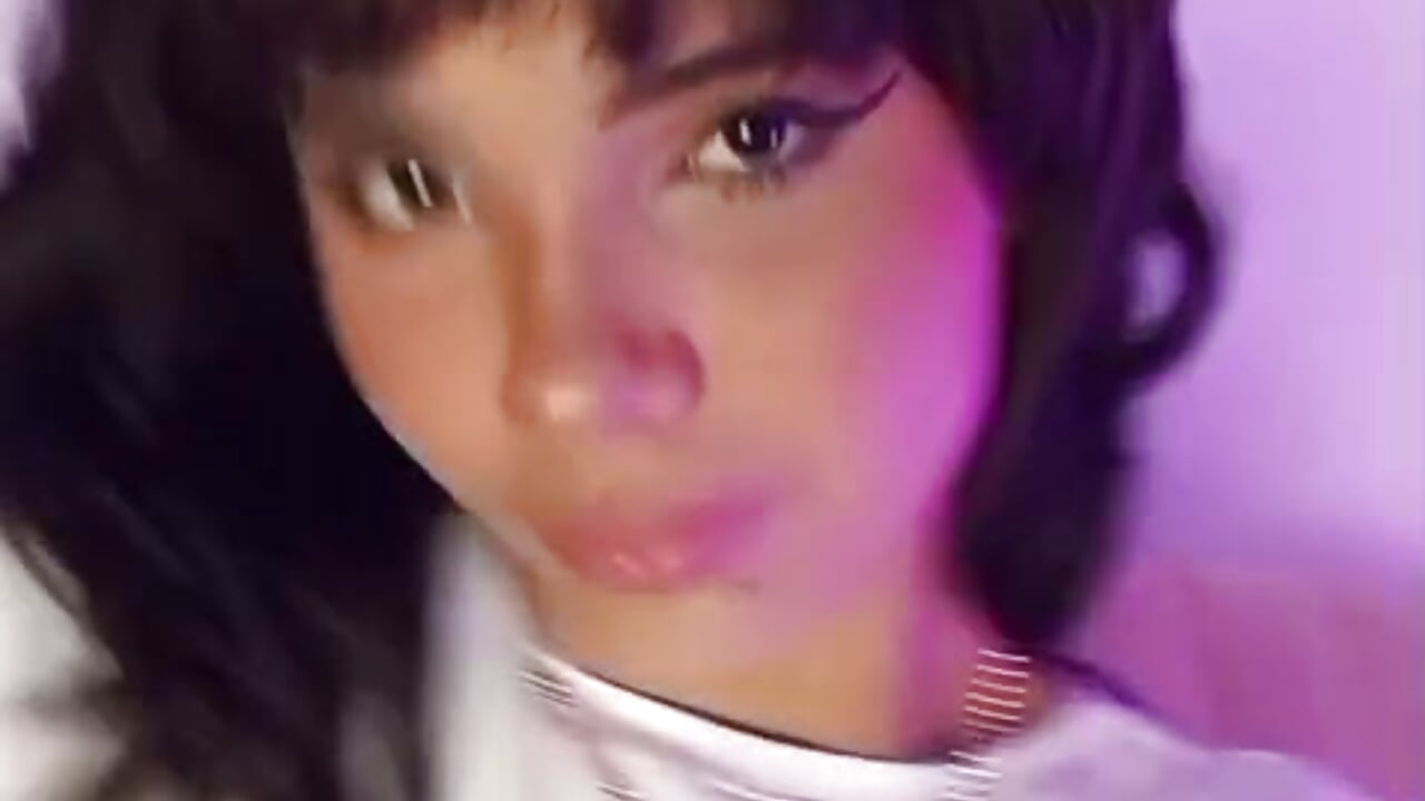 ilove - video by BarbieGirl_xx cam model