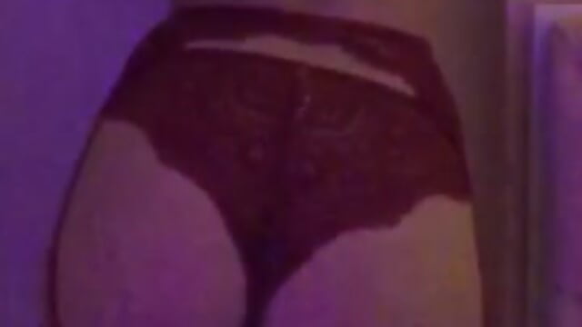 teasing u :* - video by LolaMeddisson cam model