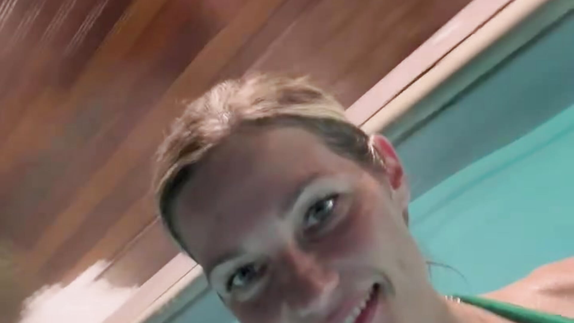 Swimming pool - відео від вебкаммоделі sweetriki