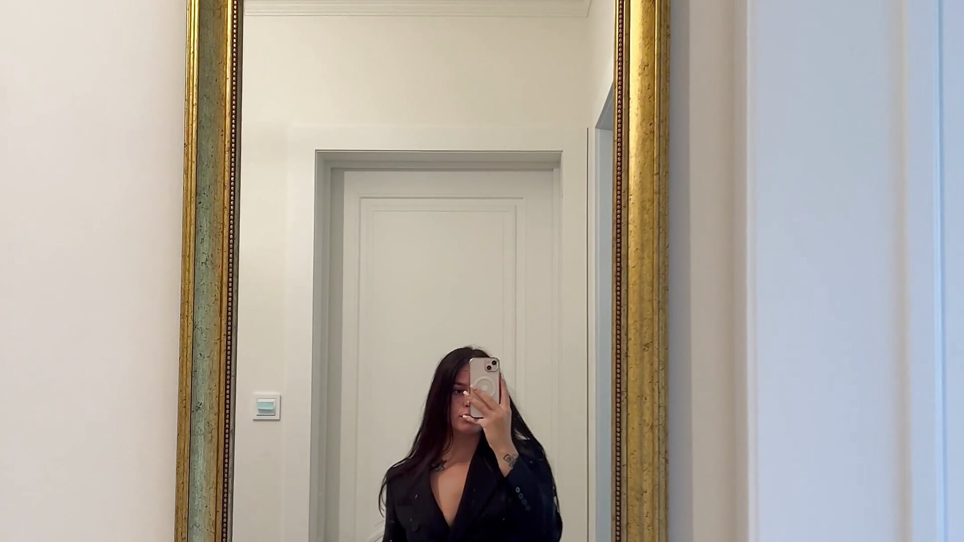 Sexy🍓 - video by EwelynScott cam model