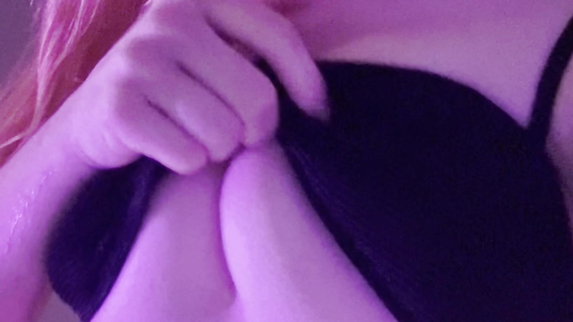 shower - video by milaa_sun cam model