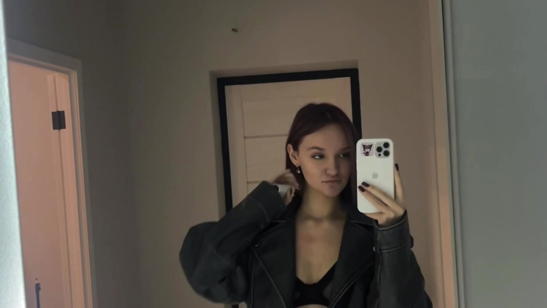 IMG_5388.MOV - video by DareleneBenham cam model