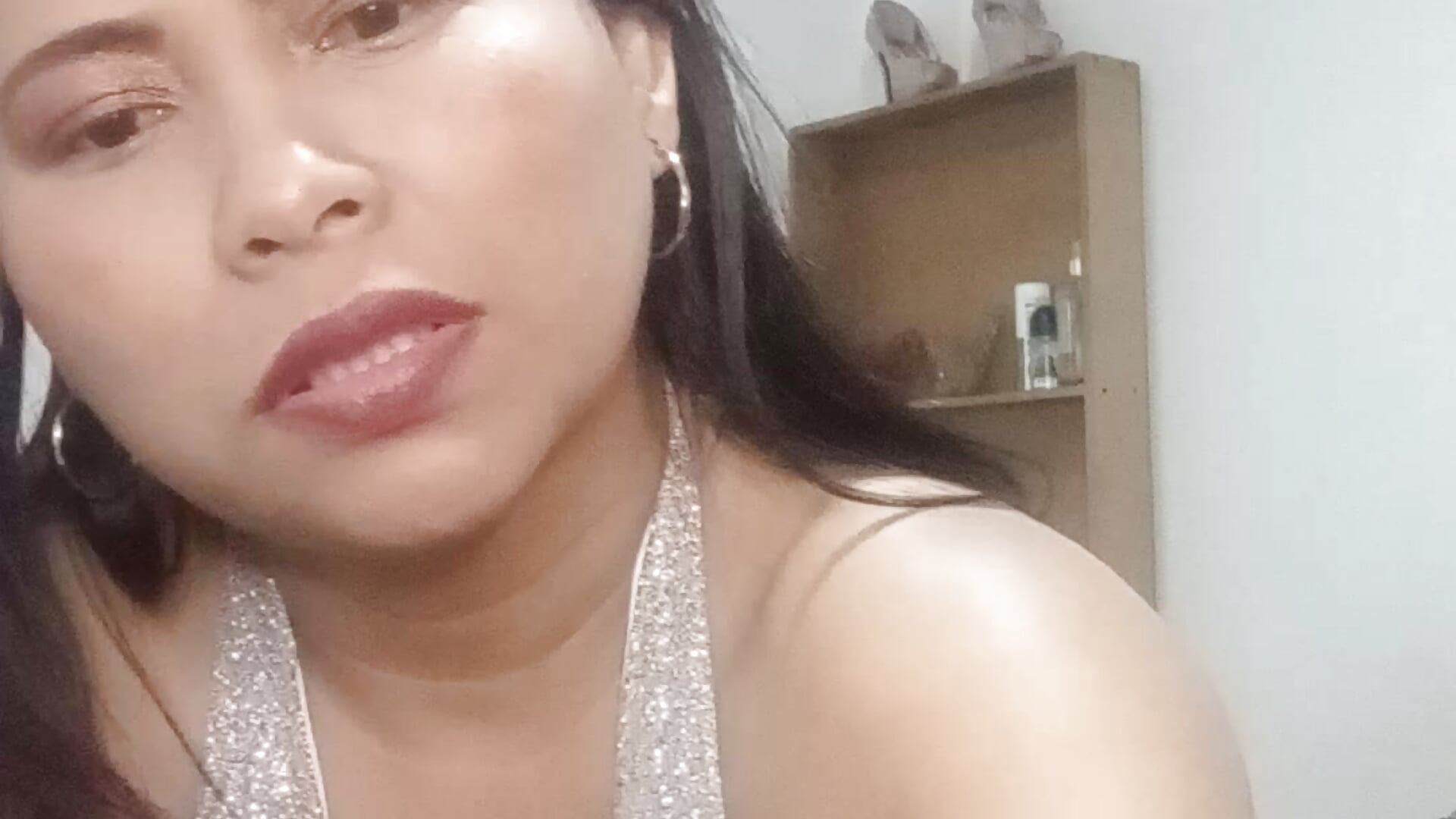 Sensual - video by SalomeBurning cam model
