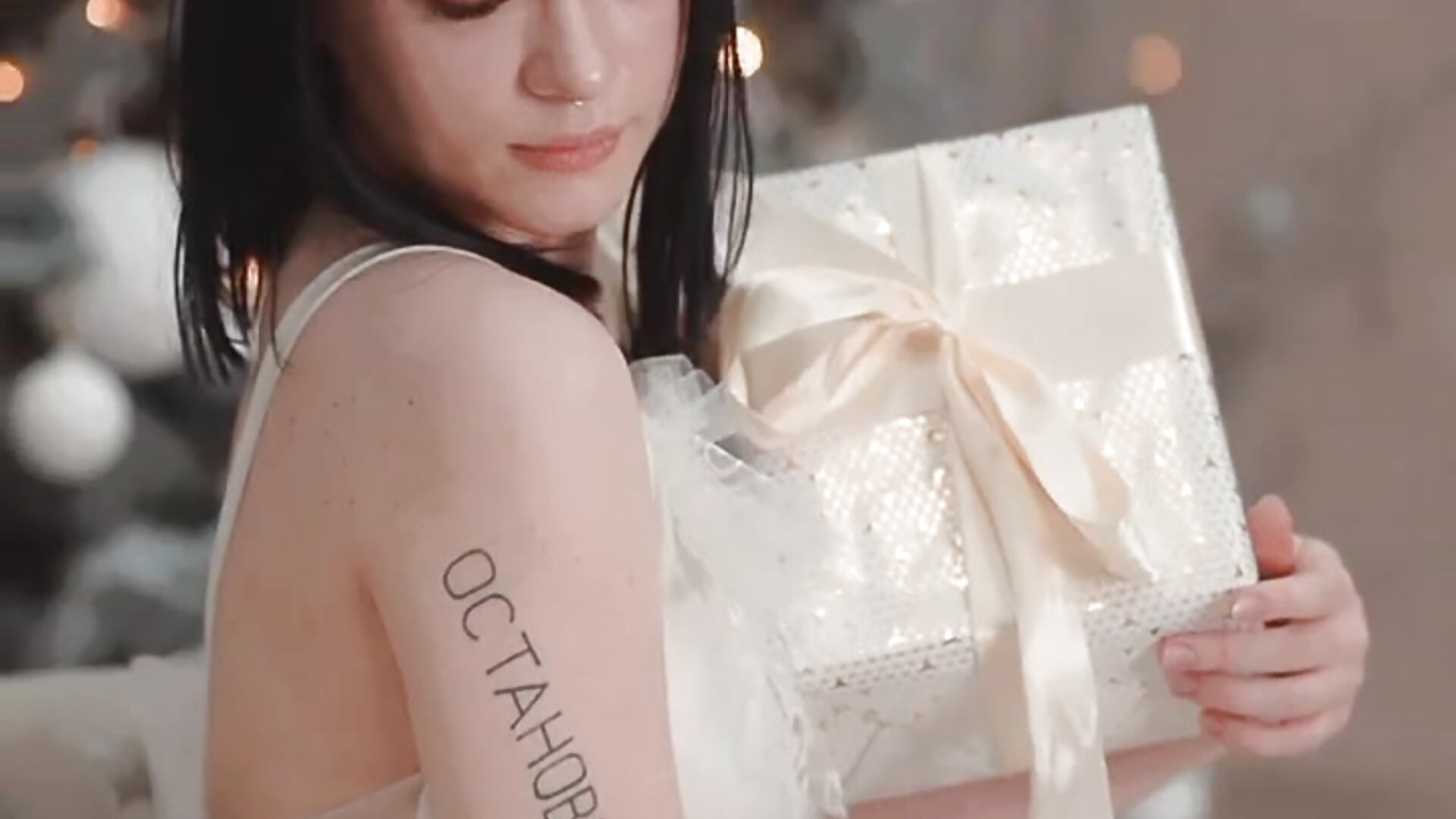 new year! - video by AnnaLeyah cam model