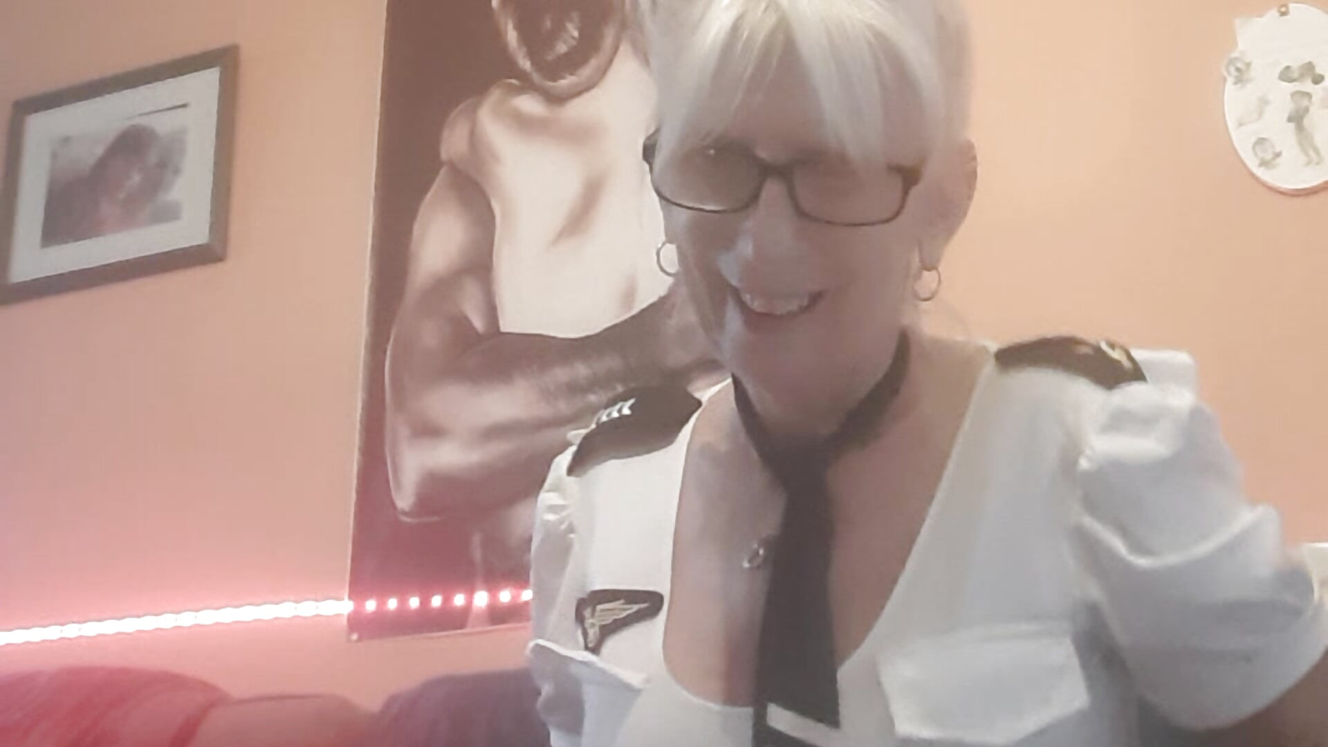 20251108_083721 - vídeo de la modelo de cam Loesje