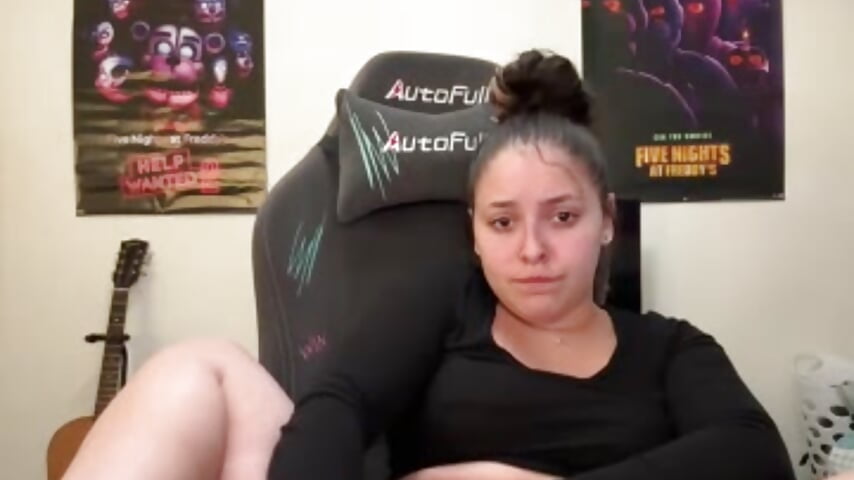 KALI PUSSY SO TIGHT - video av Mamachulita cam-modell