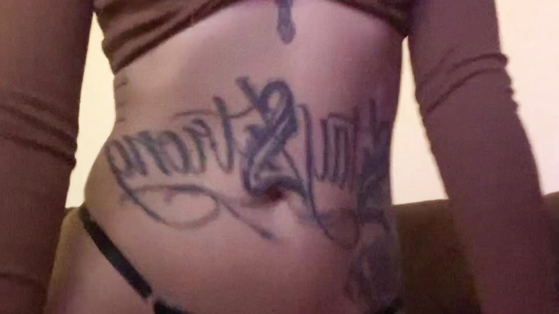 Rebola e rebola - video by Istatattoo cam model