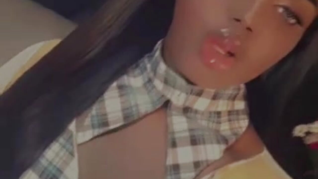 nice bb - video by TheperfectblackTS cam model