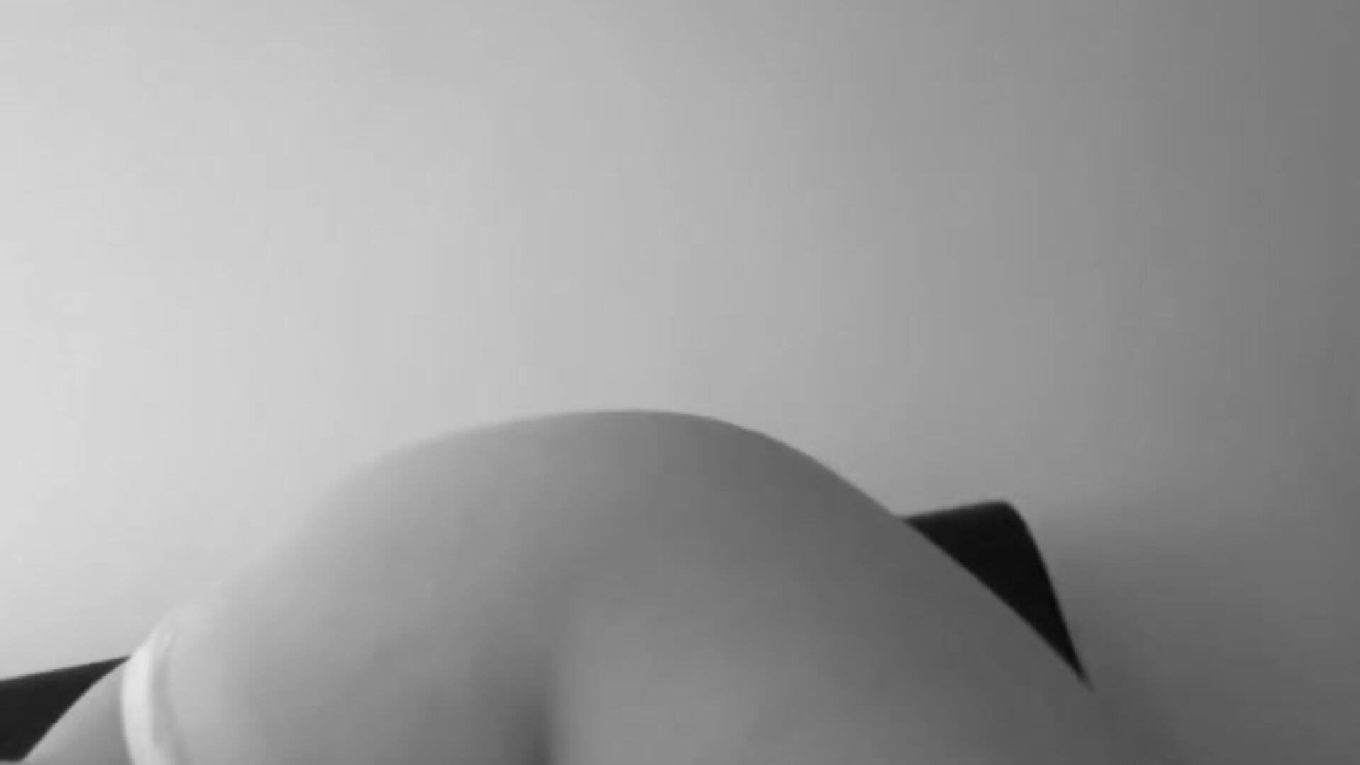 6335CD15-786E-4C6D-9BF3-CCD4D2A52779 - video by emilia_rosexx cam model