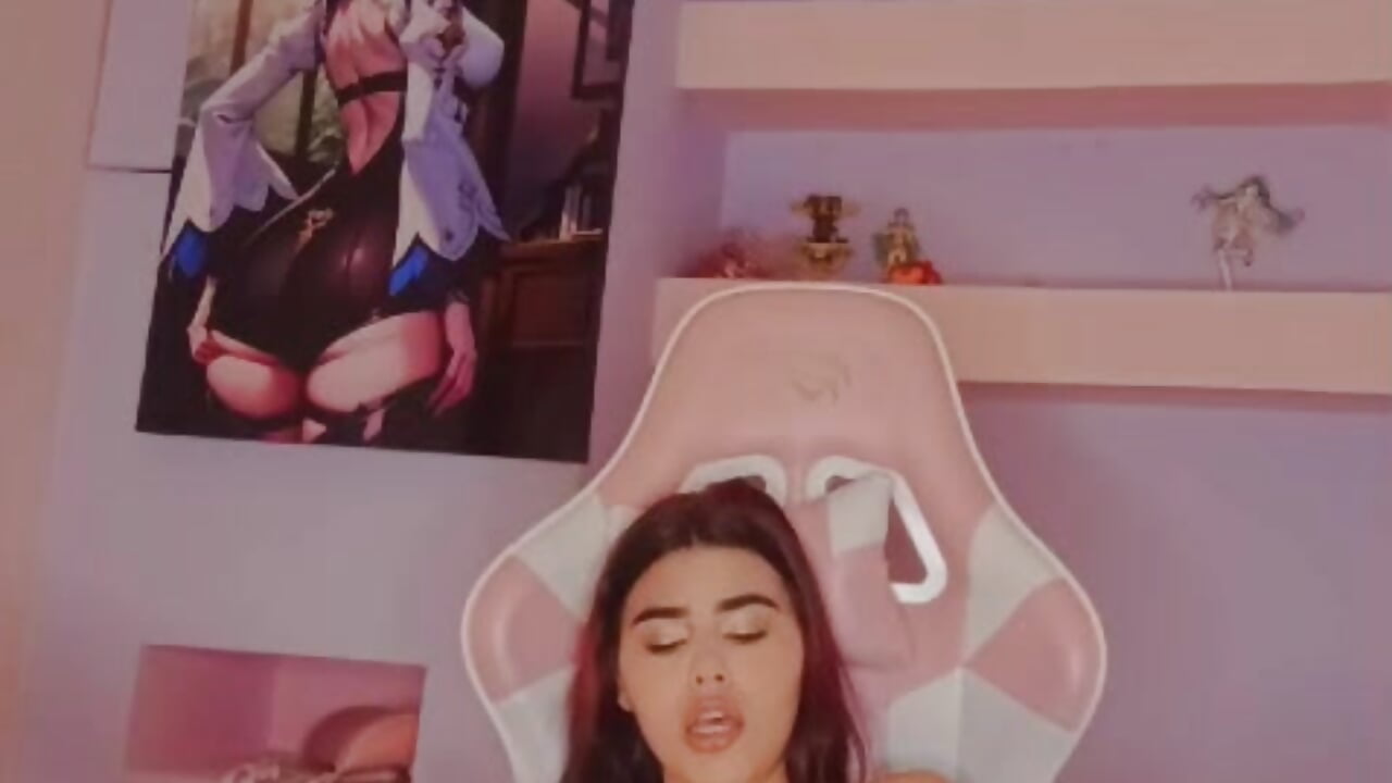 masturbating with my dildo that whatever I spend 😈