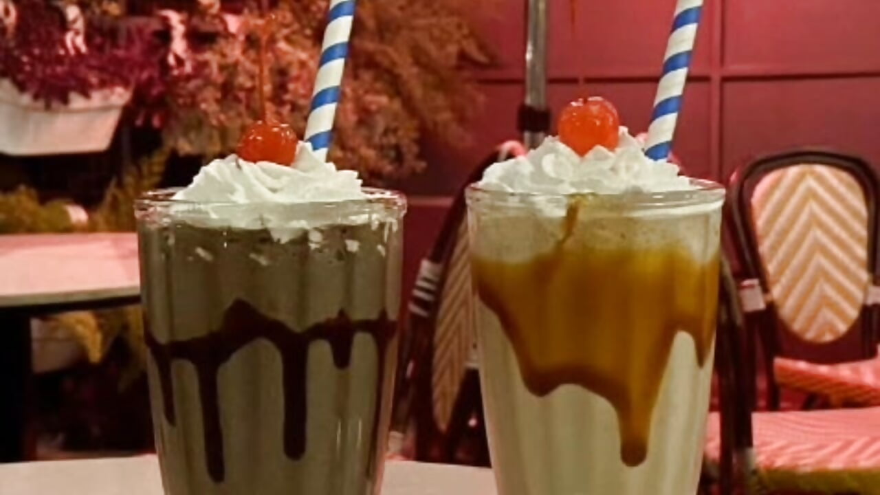 Party all night 😀😜 - video av Adorable_Ayesha cam model