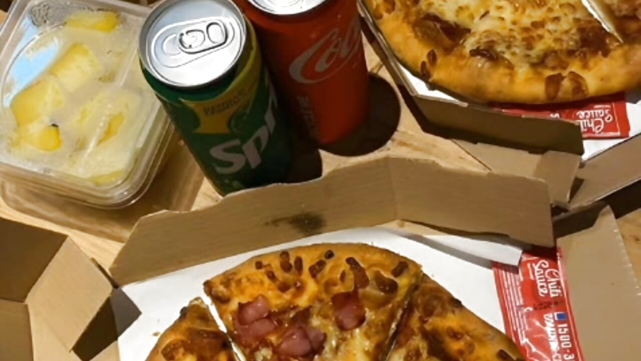 Let's party' 🥳🤩 - video av Adorable_Ayesha cam model