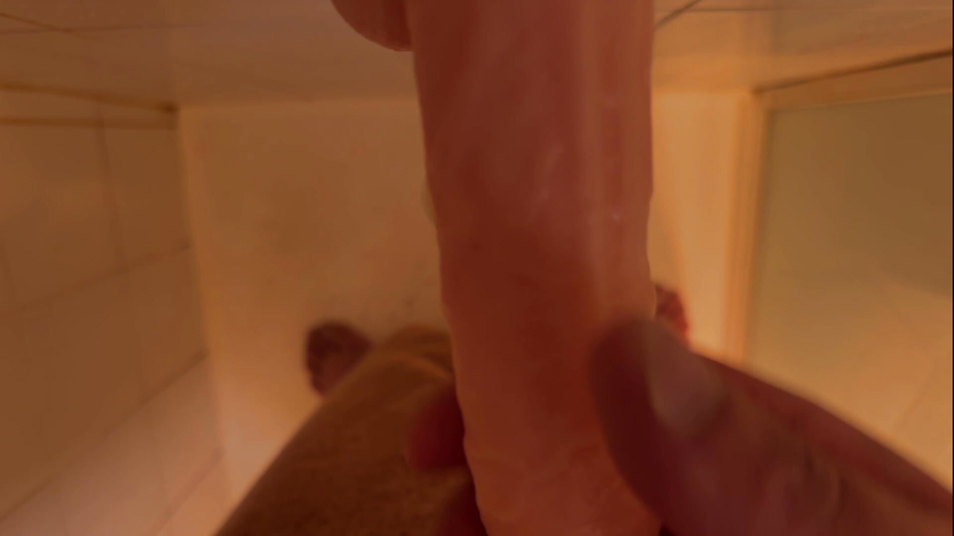 Dec 1 - Preview (go on, see if you enjoy it ) - video by ozmsg cam model