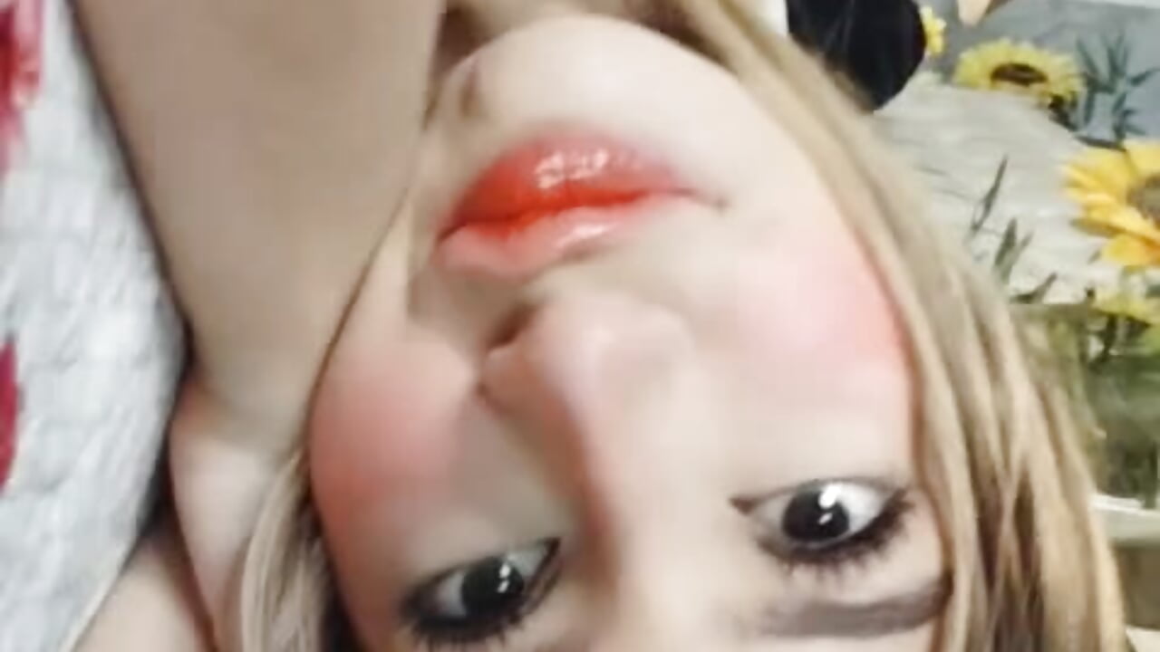 🧡 – video modela na kameri LittleeJaz