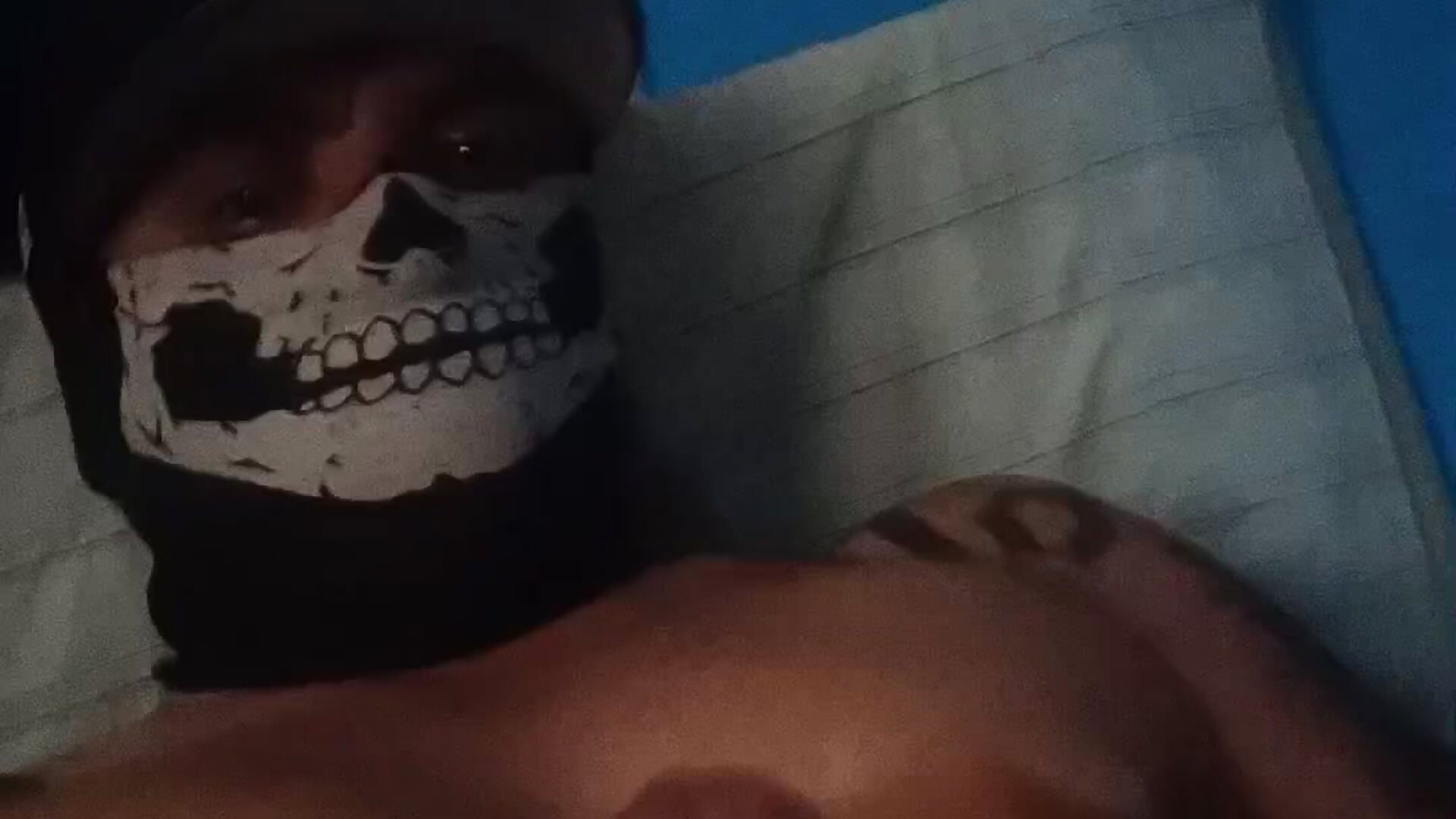 1000000471 - Video von Toscarz8v Cam-Model