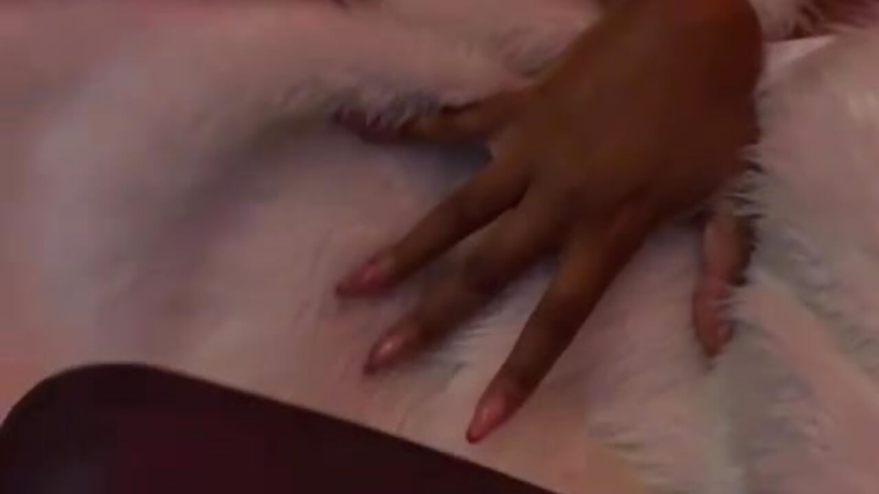 observe the beauty of my body - video by ParisSalvatore cam model