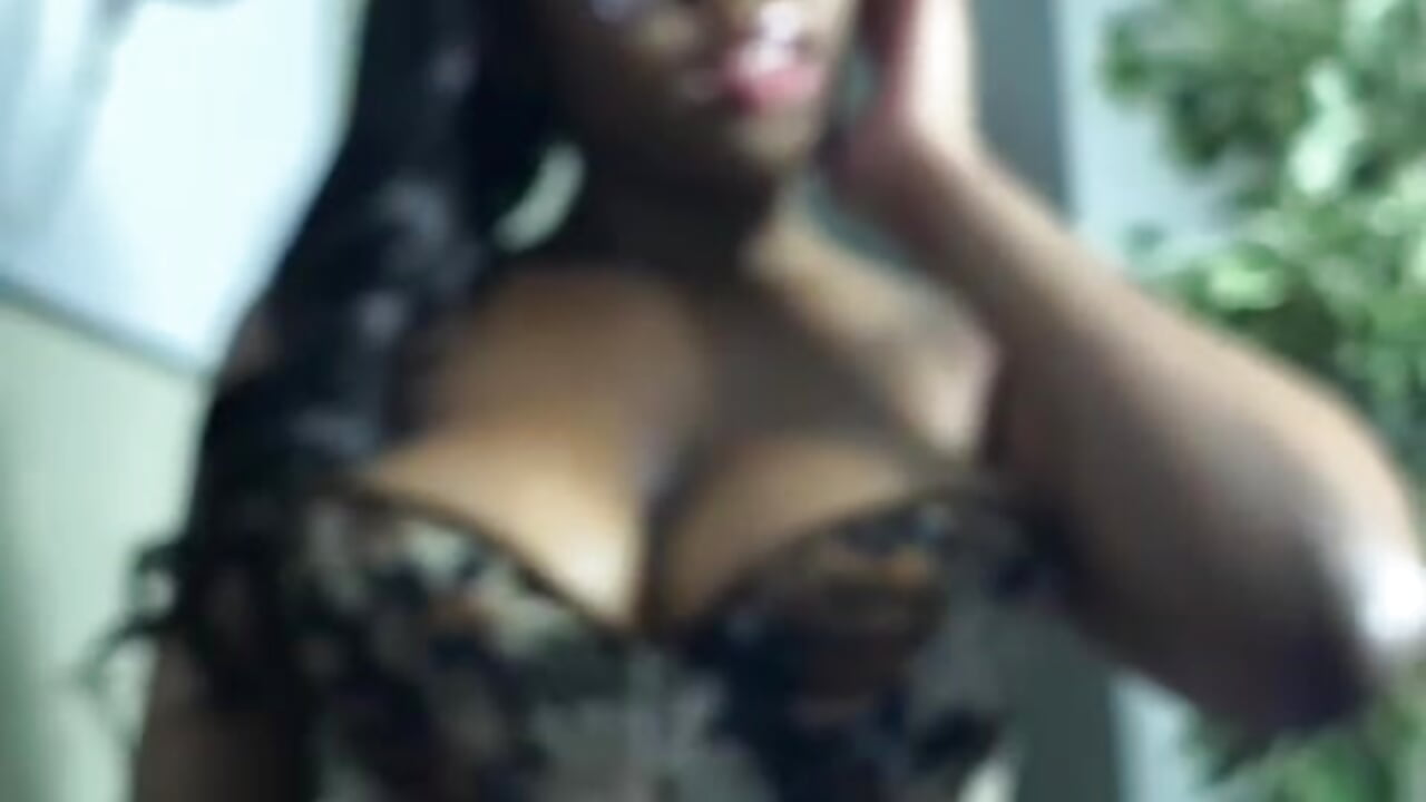 THE QUEEN PARIS - video by ParisSalvatore cam model