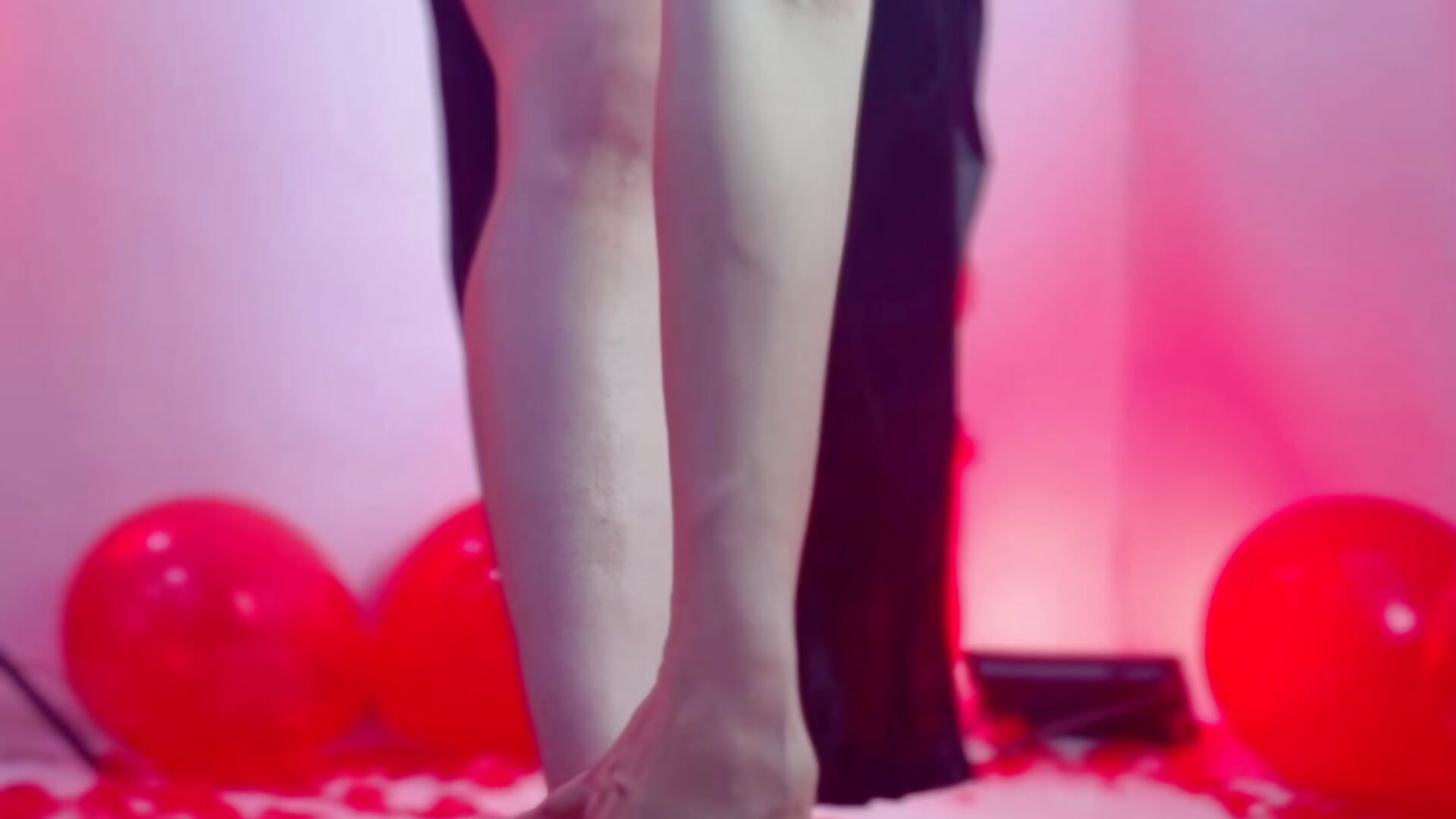 Valentine's Day at My Feet.  🖤👣🖤 - video by Sharon_nyx cam model