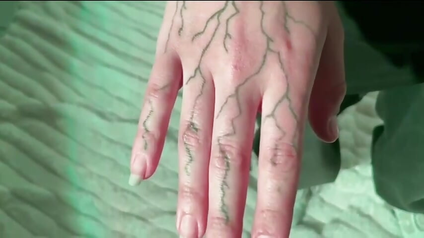 Art on my skin - video by Megan_Thompson_ cam model