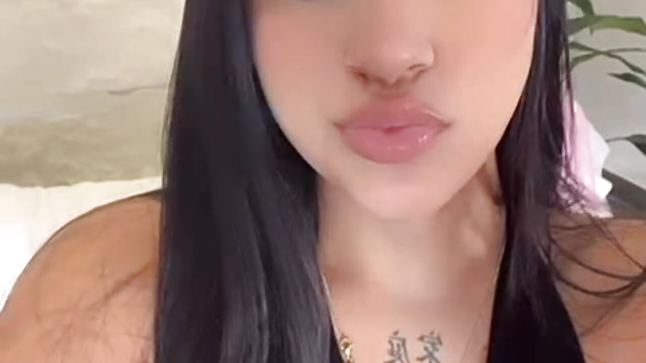 cute - video by QetziaStoun cam model
