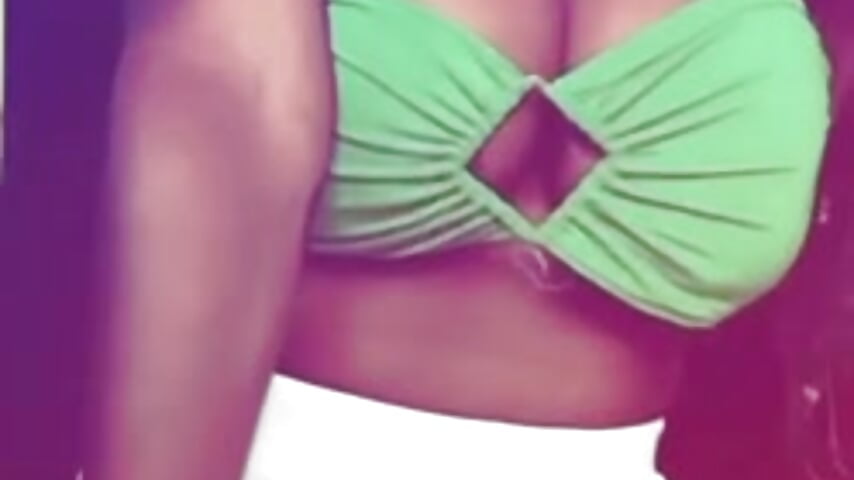 trim,1A620B7A-2877-433E-A43A-725EFADF484E - video van Bustykeyla cam-model