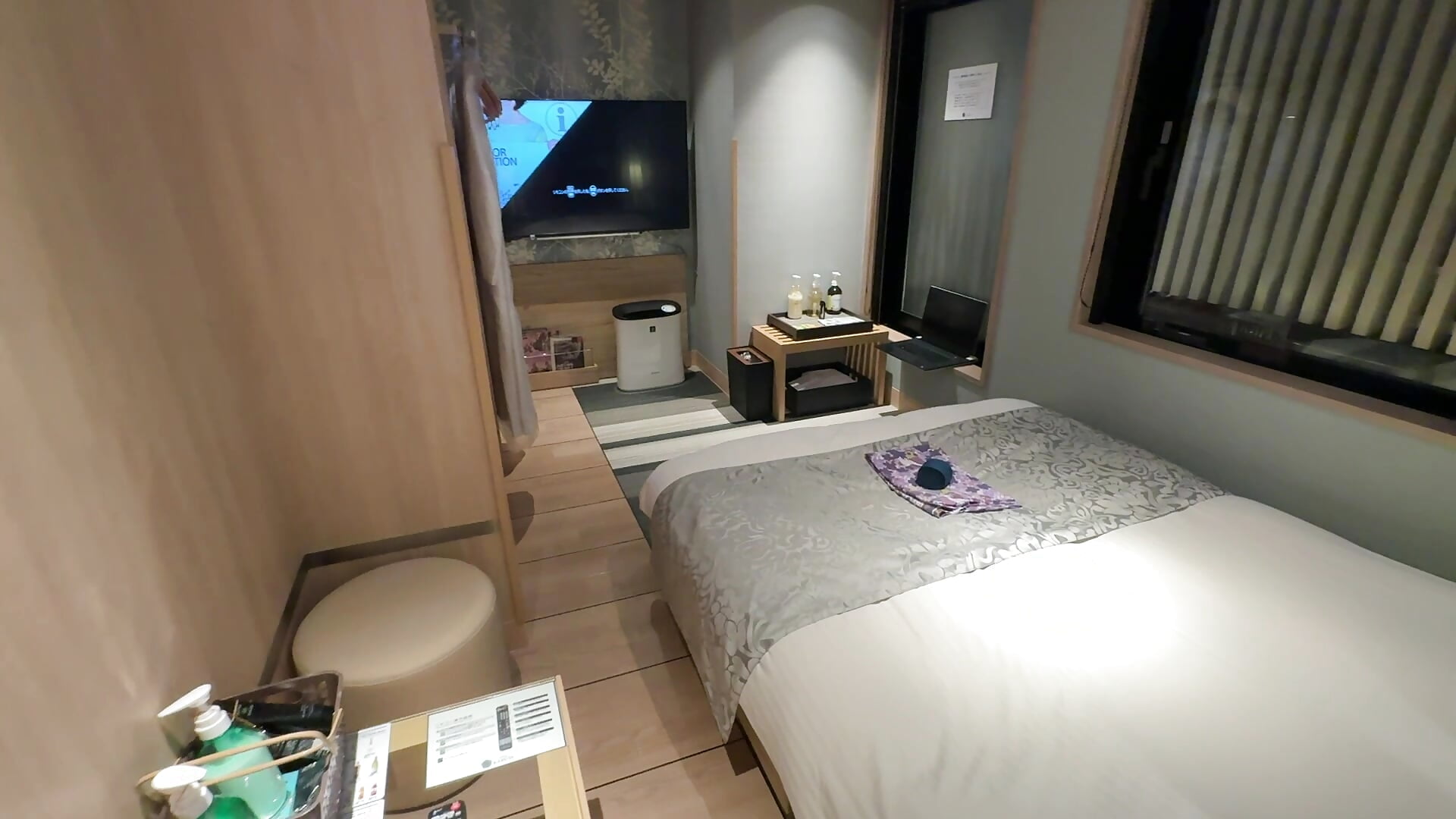 Aya’s Birthday Love Hotel - video by Tokyo_Secrets cam model