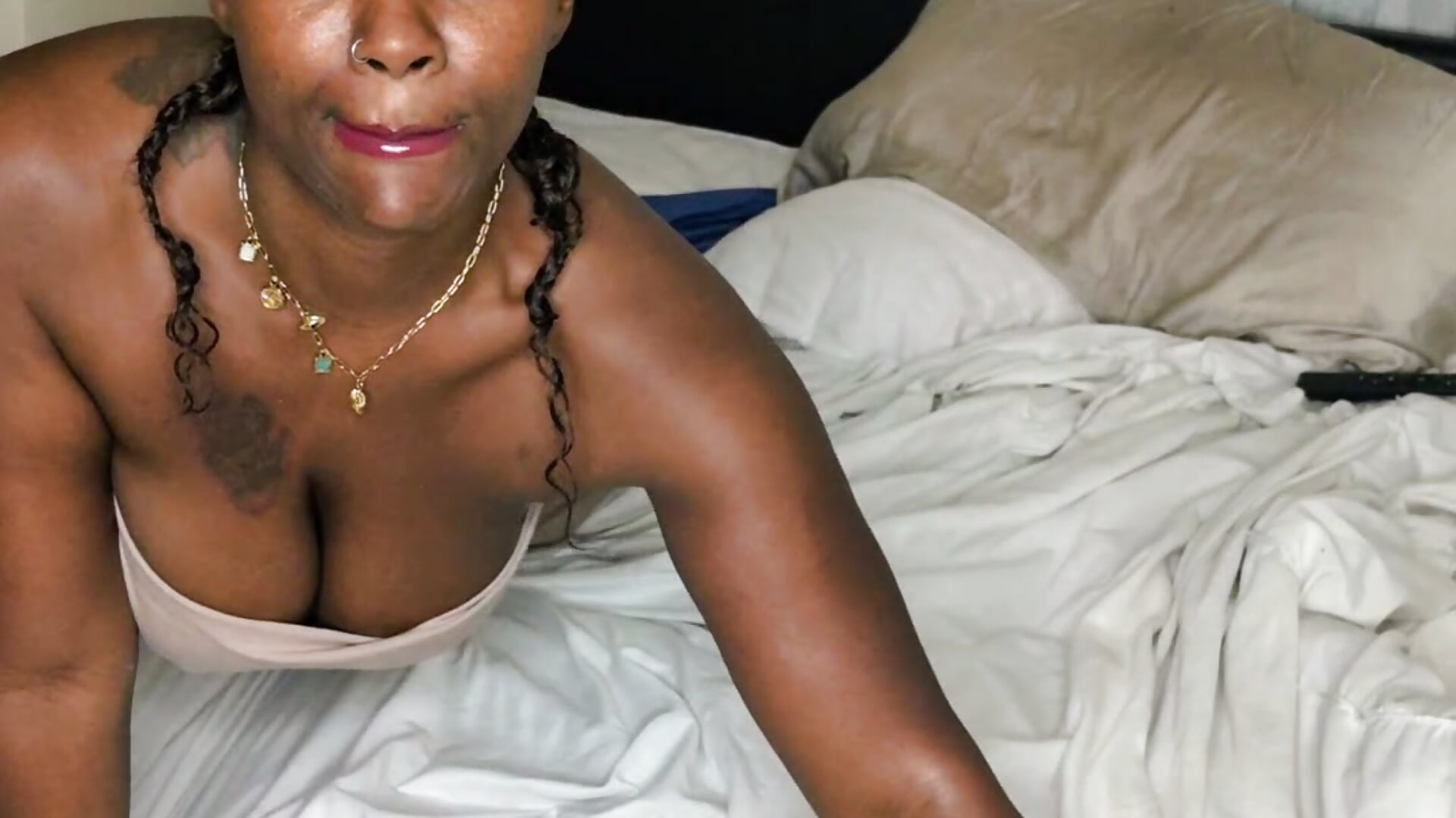 4858 - GoddessBlackbeauty 캠 모델의 동영상