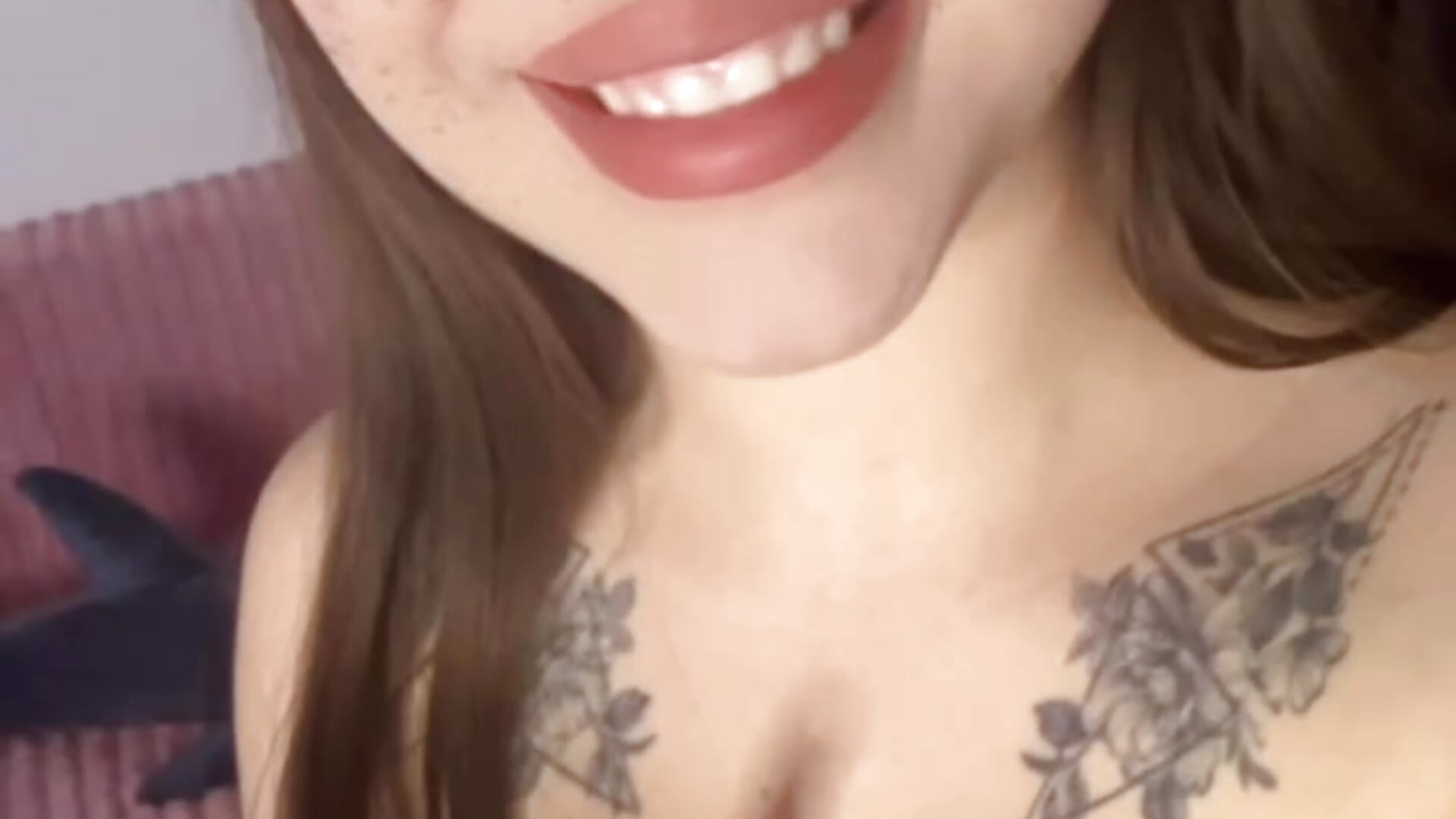 Kiss Kiss💕💕💕 - video by _LustyLuna_ cam model