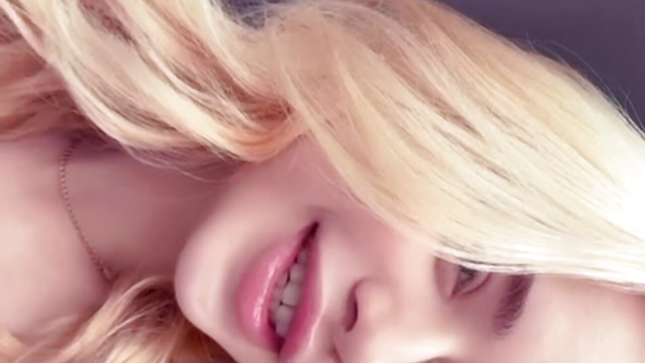 For my best firends! - video oleh model kamera PetulaGunton