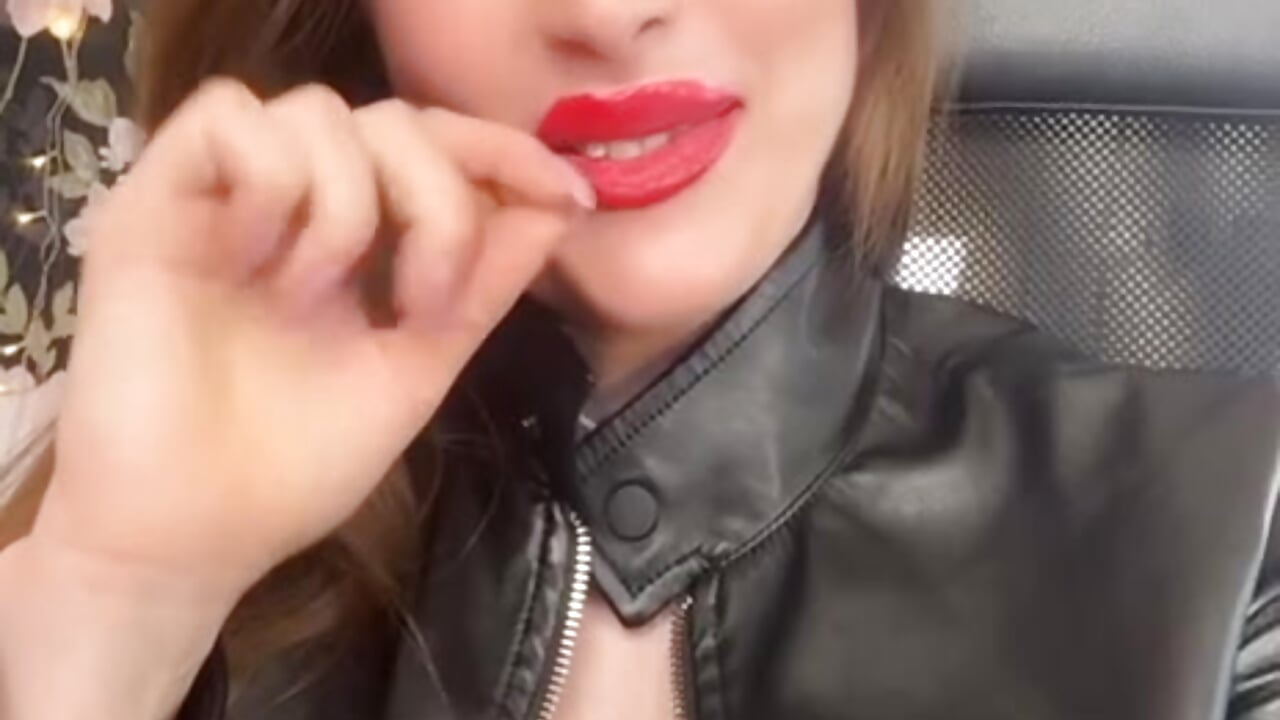 What did you say?👌🤣💓 - วิดีโอโดย SofiaBimboss โมเดลแคม