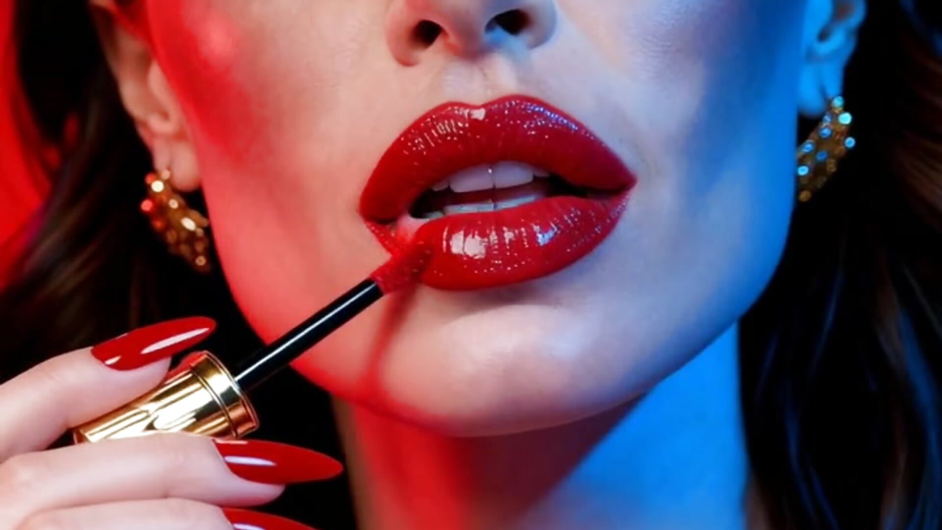 I did my first short video 💋Do you like her lips? - วิดีโอโดย SofiaBimboss โมเดลแคม