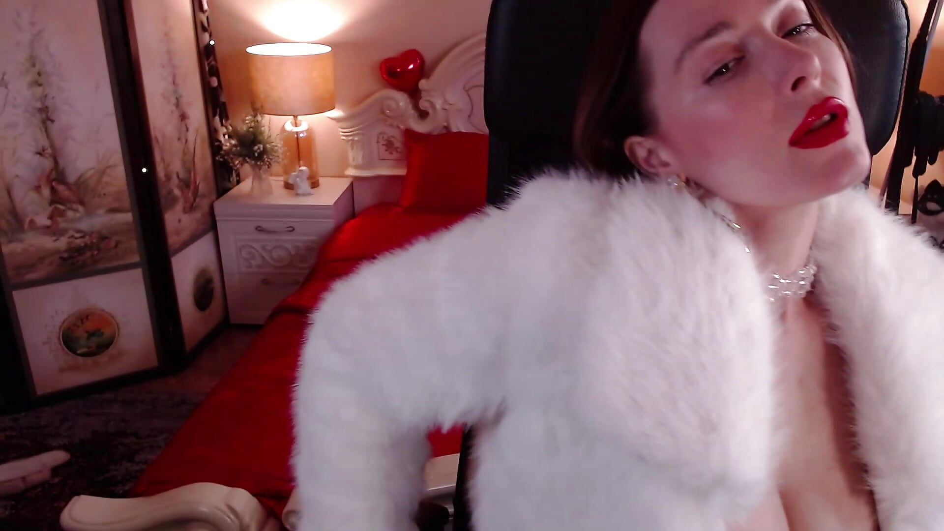 Mistress in fur💘🕊 - วิดีโอโดย SofiaBimboss โมเดลแคม