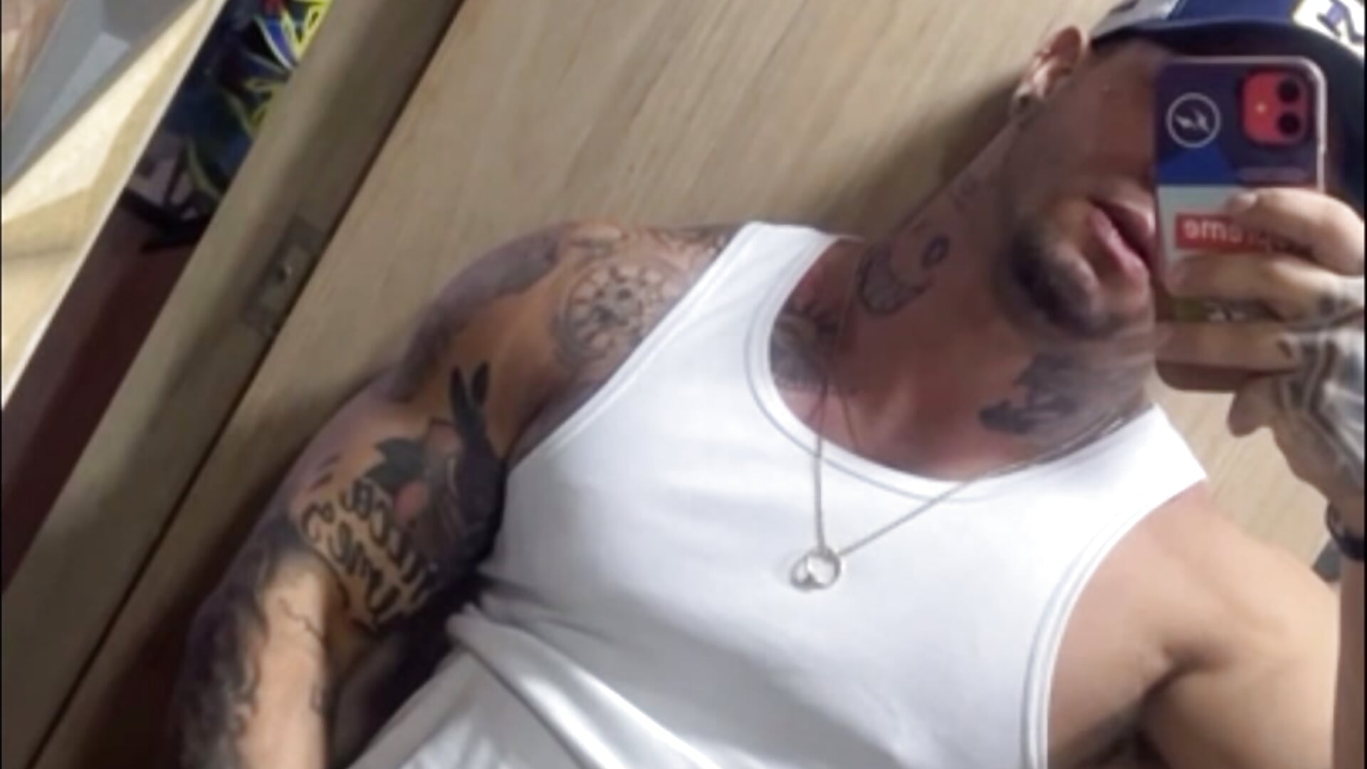 ScreenRecording_03-08-2025 16-43-05_1 – видео вебкам-модели Marck_Mathews