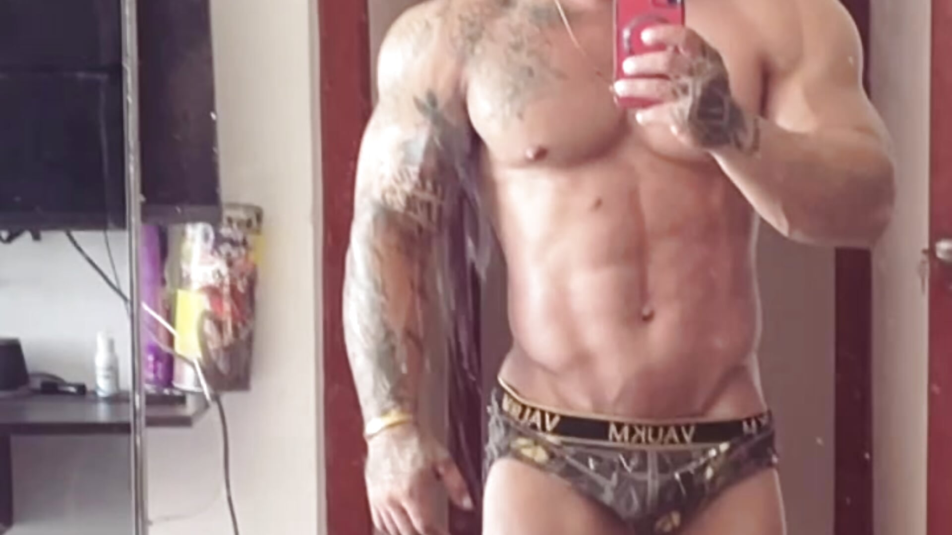 d563f87bbd714a3f8007eb379984ba52 – видео вебкам-модели Marck_Mathews