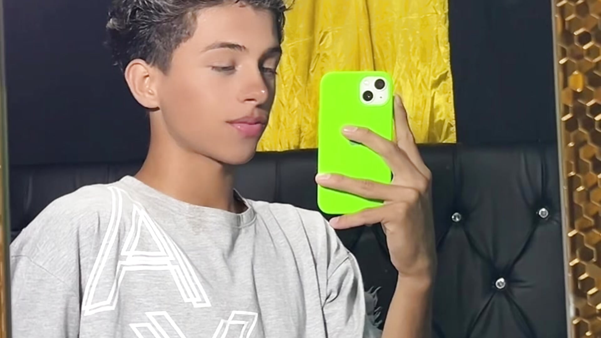 🔥 - video by chris_mattew cam model