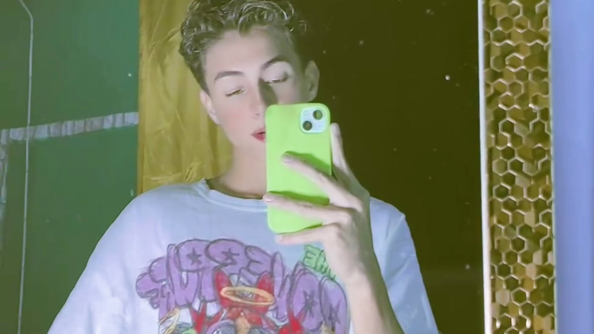 VID-20250427-WA0015 - video by chris_mattew cam model