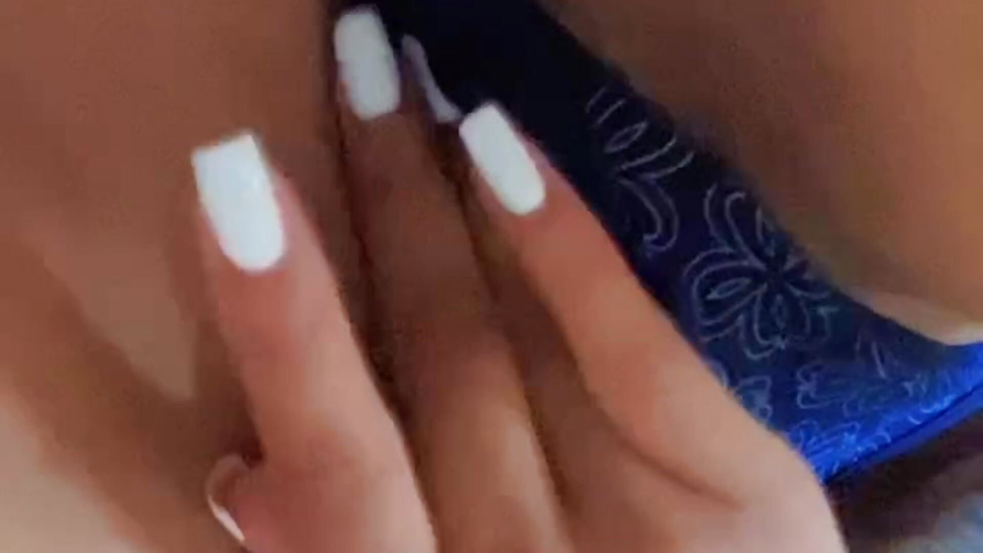 See you in a couple of hours 😏 I'll arrive with a lot of desire for you to break my pussy 🥵🥝 — filmik SelenaStonne, modela(-lki) na kamerkach