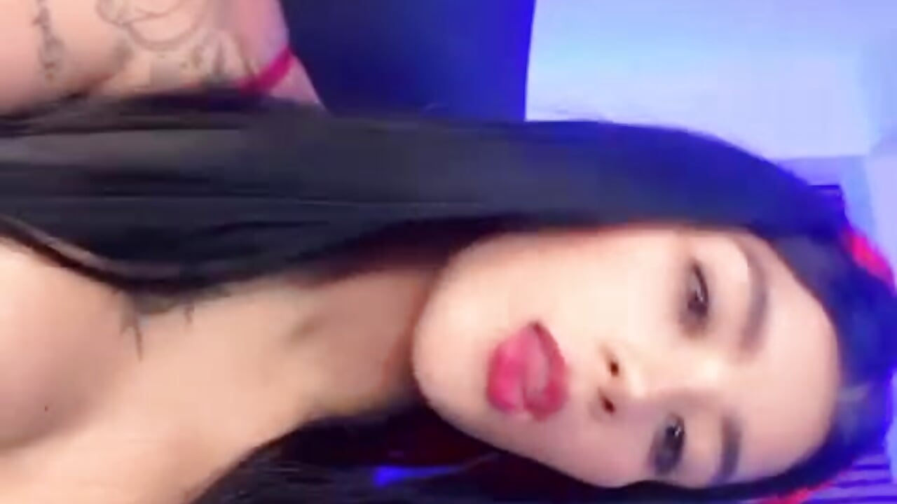 show me baby - video van SelenaStonne cam-model